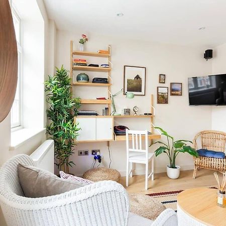 Large Luxury Studio In Heart Of Richmond Richmond  Bagian luar foto